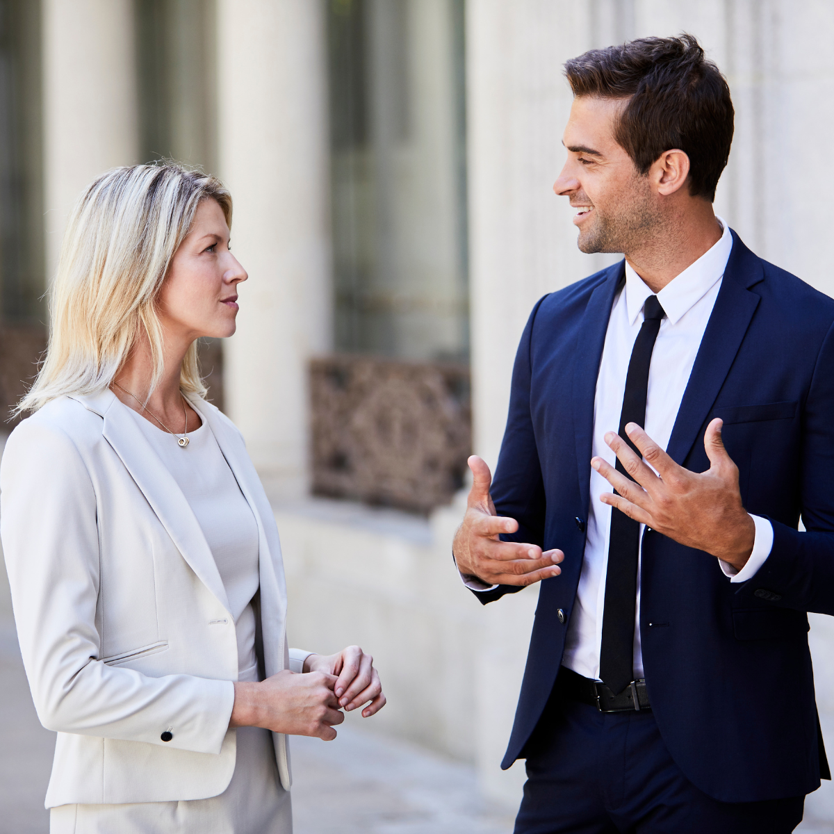On a beau dire “ce qui compte, c’est ce qu’on a dans la tête”... En entreprise, ce qui se voit, ce qui s’entend, ce qui se ressent… compte tout autant.