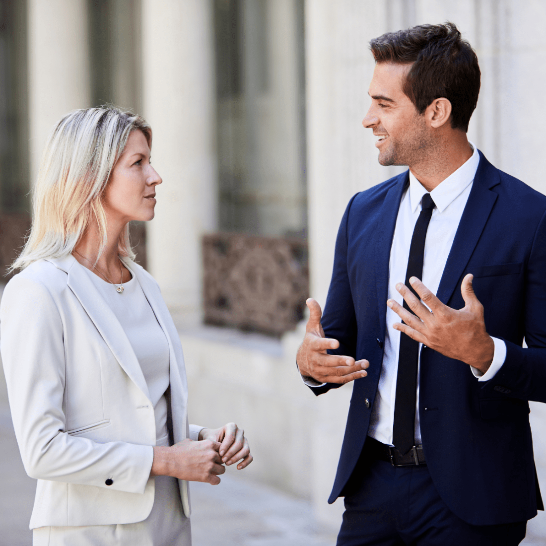 On a beau dire “ce qui compte, c’est ce qu’on a dans la tête”... En entreprise, ce qui se voit, ce qui s’entend, ce qui se ressent… compte tout autant.